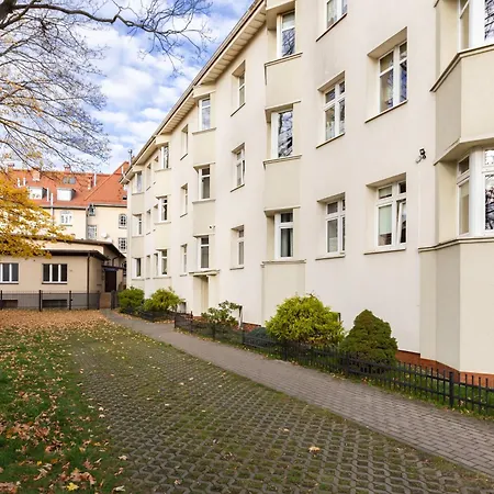 Seaside Vista By Bookinghost Апартаменти