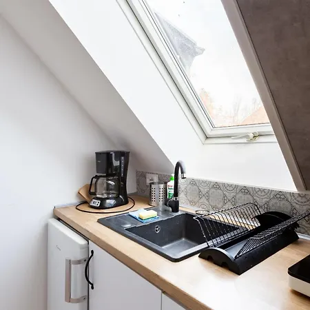 Seaside Vista By Bookinghost *